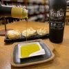 テッラリーヴァ チェルビーノのオリーブオイルを小皿に注ぎ、フォカッチャを添えたところ