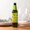 木の食卓に置かれたアゴスティーニのノヴェッロ・エキストラヴァージンオリーブオイル750ml